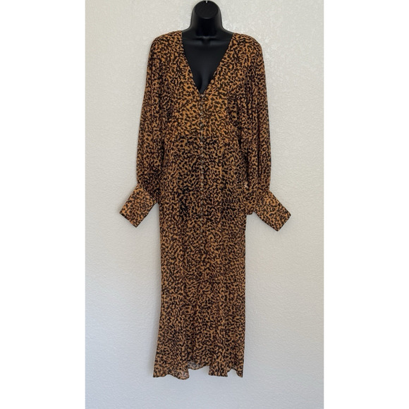 C/MEO Collective Leapark Dress Chiffon Long Sleeve Animal Print Flowy Feminine - Picture 2 of 15
